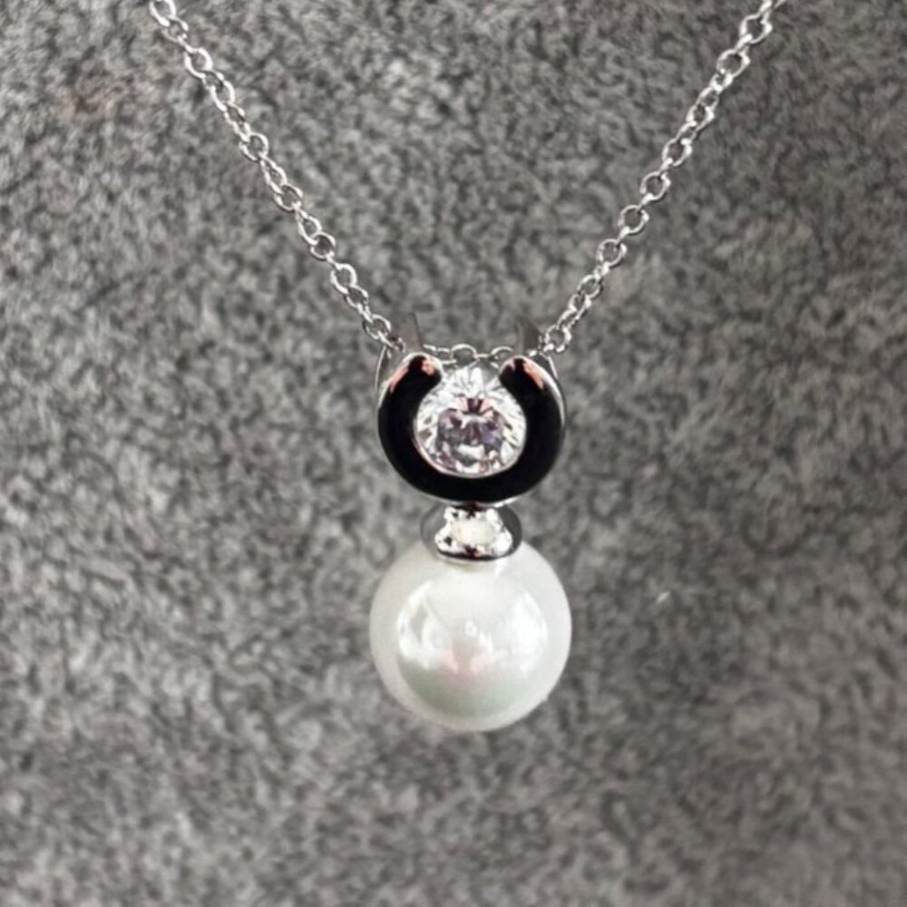 Silver Chain Necklace W/ Pearl & Crystal Pendant Elegant Design For Women Jewelr